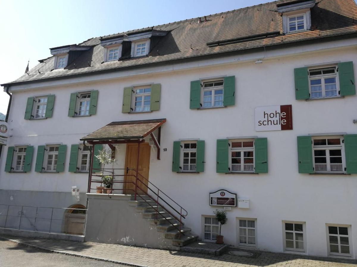 Hotel Hohe Schule Bad Überkingen Extérieur photo