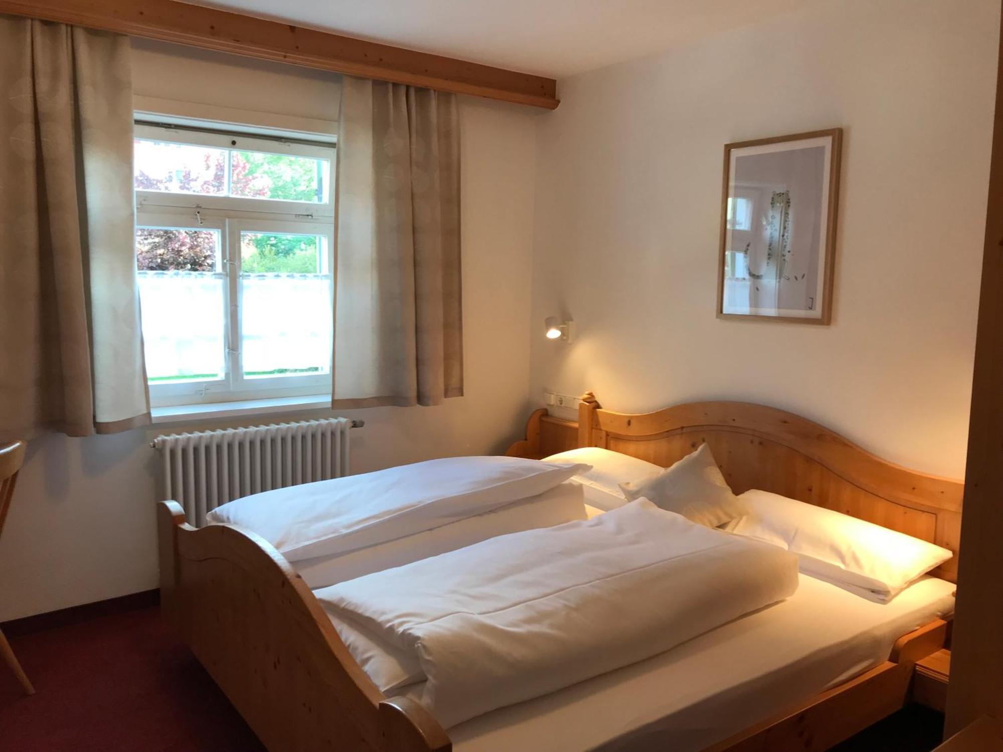 Hotel Hohe Schule Bad Überkingen Chambre photo