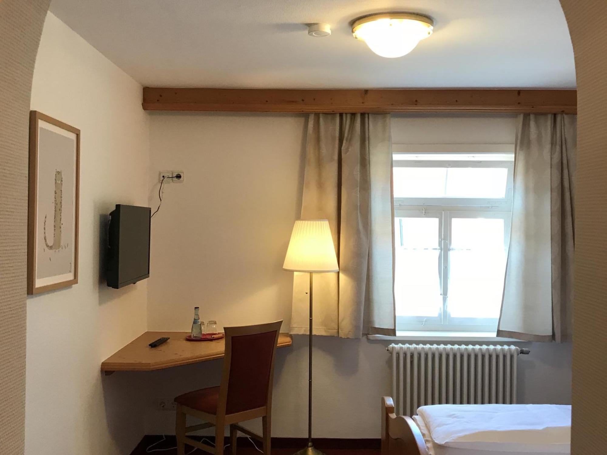 Hotel Hohe Schule Bad Überkingen Chambre photo